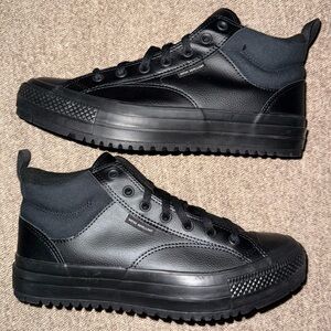 Converse Chuck Taylor All Star Malden Street Boot Black Mid size 10 NEW Winter